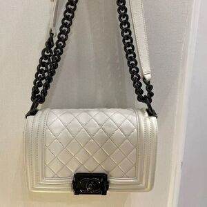 Chanel Women Pre-Loved Bag Very Good Condition